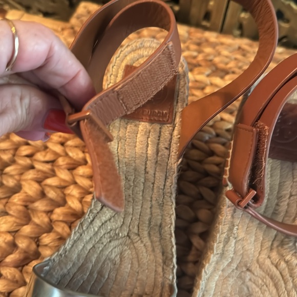 Tory burch pre loved size 8 - Picture 5 of 10